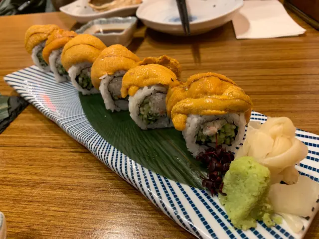 海膽蟹肉反卷