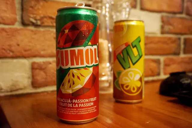 熱情果汽水、維他檸檬茶