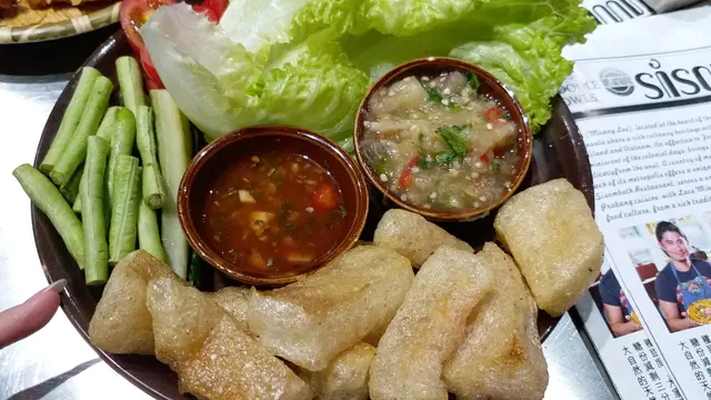 炸牛皮&沙律