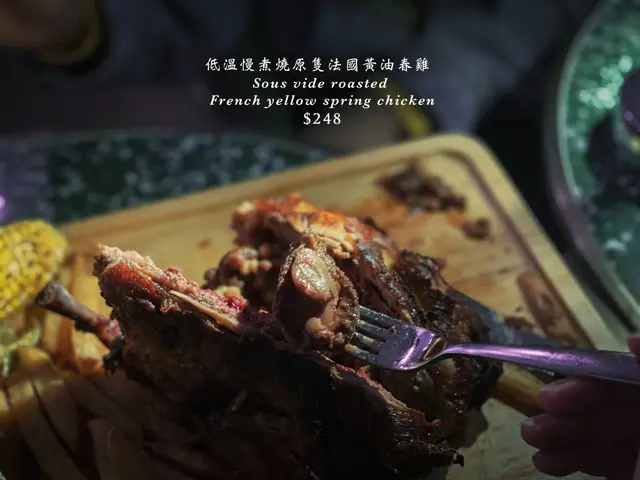 低溫慢煮燒原隻法國黃油春雞