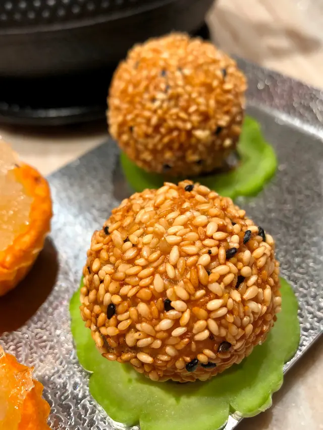 黑白芝麻流心煎堆仔