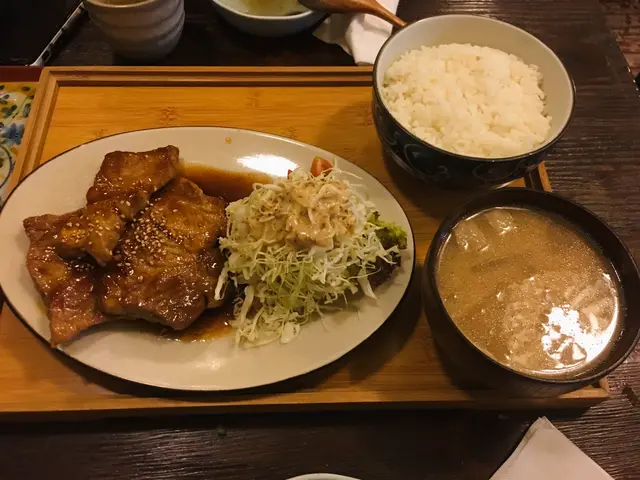 黑豚扒定食