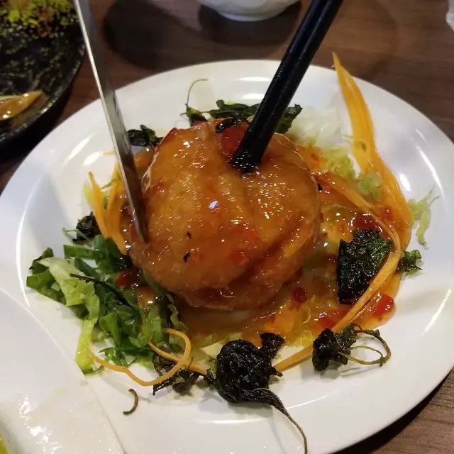 青咖哩流心蝦球