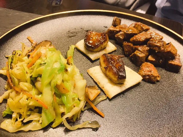 鵝肝  牛肉粒  炒雜菜