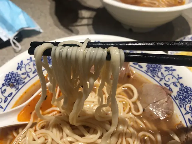 又粗又幼的拉麵