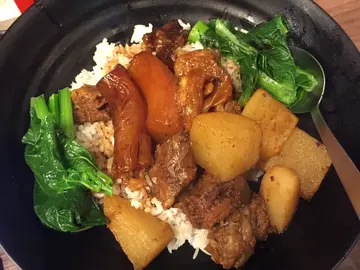 萝卜牛腩饭