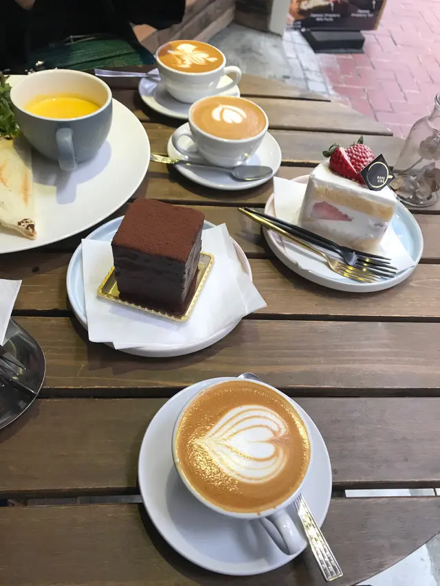 Chocolate  Cake  &  Signature  Strawberry  Cake