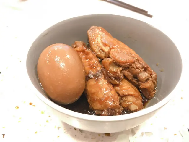 秘製瑞士雞翼加蛋