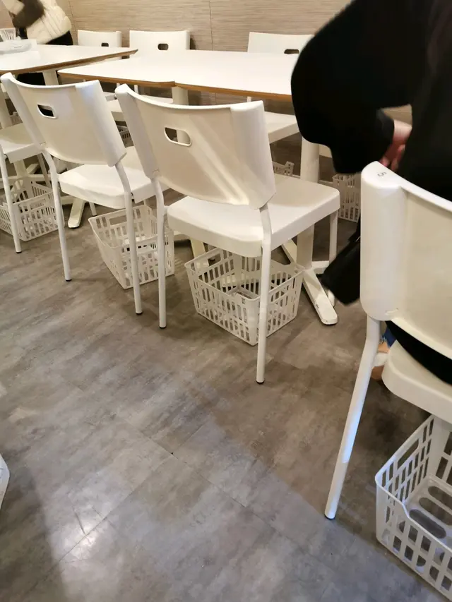 有小籃子放野，很好