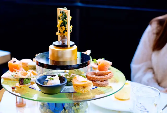 Daubigny’s Garden Tea Set