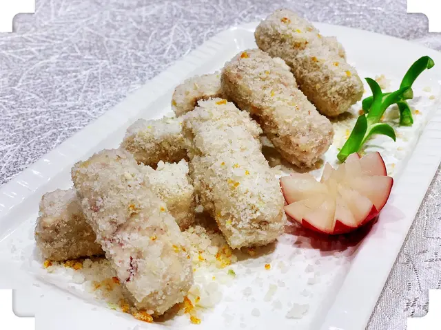 反沙芋是個難度十分的甜品，製作過程頗繁複，師傅需要妥當掌握時間，所以反沙芋要做得人人稱讚，就可見師傅的功力有多勁！