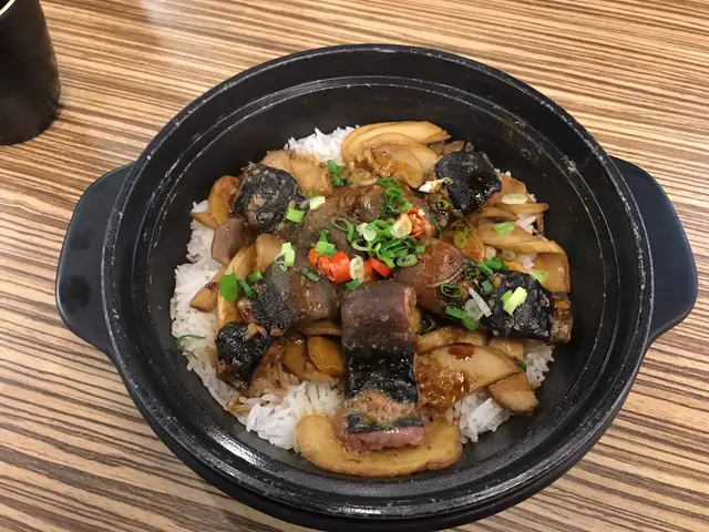 川味黃鱔煲仔飯