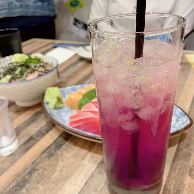 幻彩藍蝶花檸檬梳打