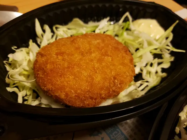 牛肉可樂餅