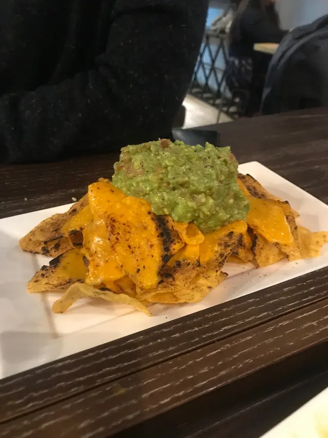 好大碟,配牛油果醬好好食!