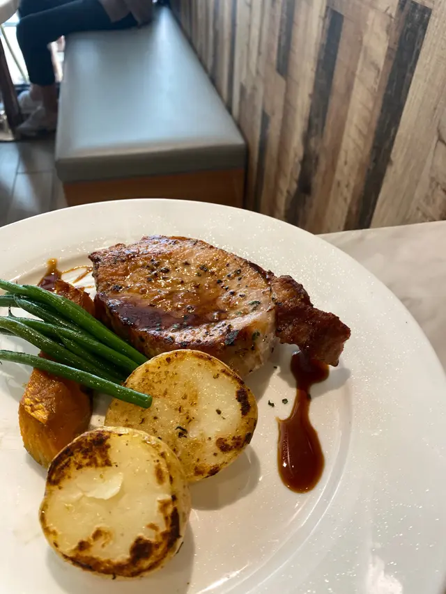 烤加拿大豬鞍扒餐