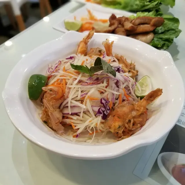 香草大蝦青木瓜沙律