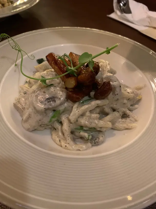 黑松露車打芝士汁手工義大利麵