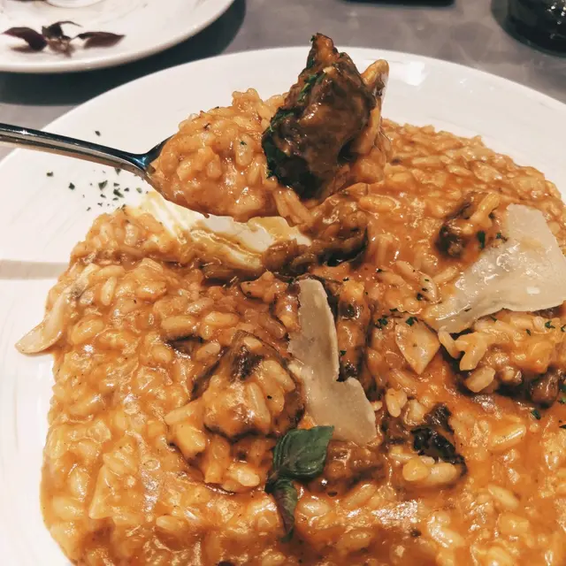 紅酒牛頰肉意大利飯