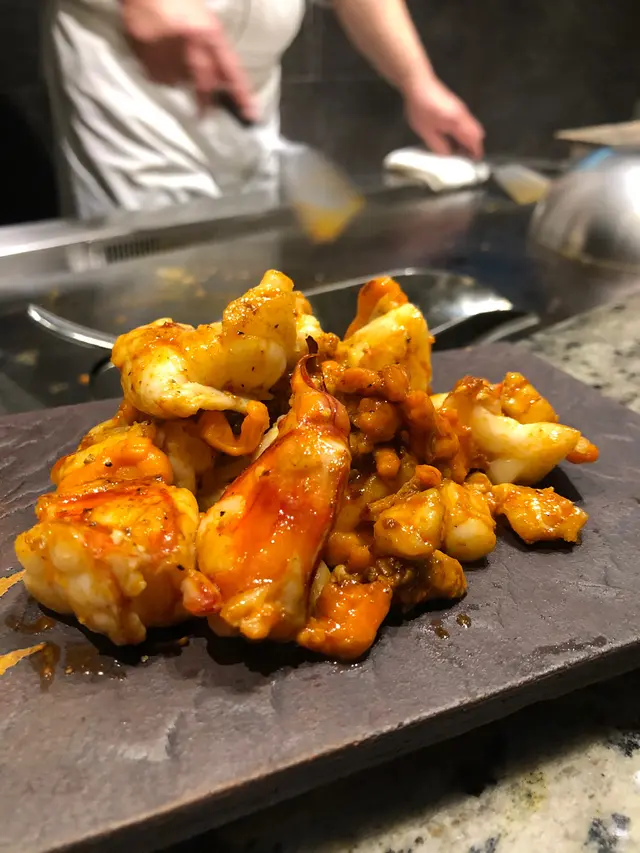 爆膏的蝦膏汁,多謝廚師多整了一塊多士佐汁食...yum yum