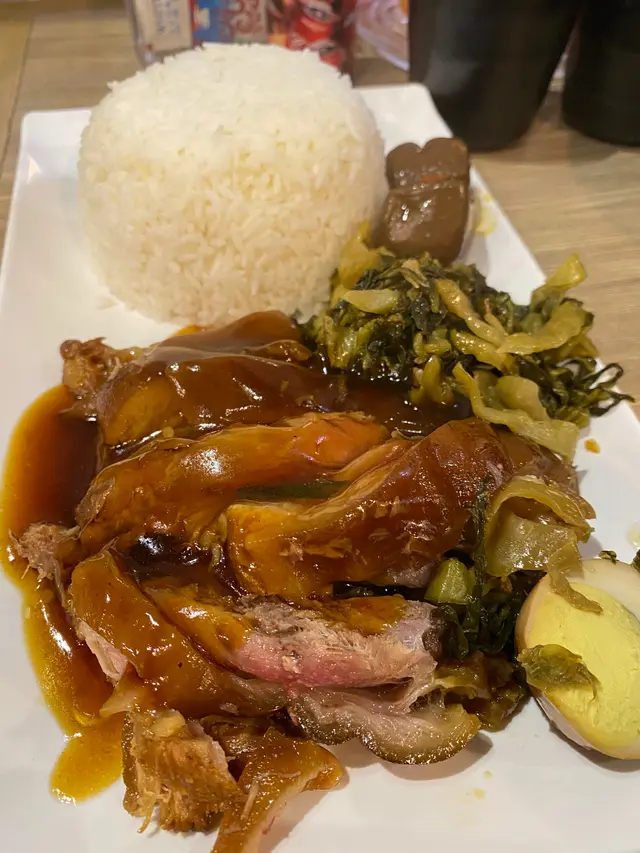 泰式滷水無骨豬手飯