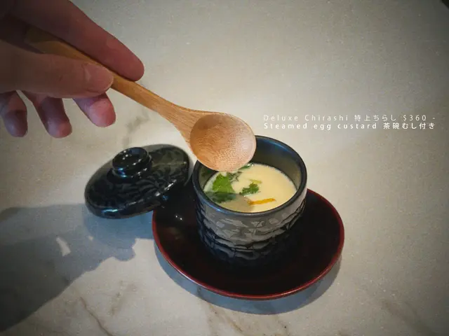 茶碗蒸－－
蛋味濃，質感滑溜，「雪」一聲就入咗口🤤