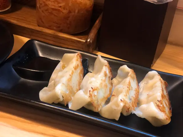煎餃子