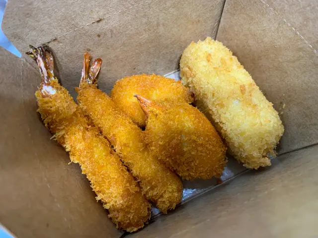 蟹肉忌廉薯餅、吉列炸蝦、炸蟹鉗