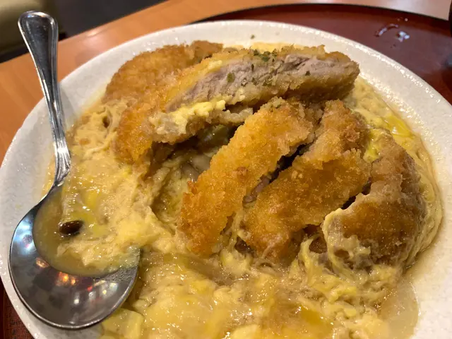 滑蛋自家製吉列豬扒飯set