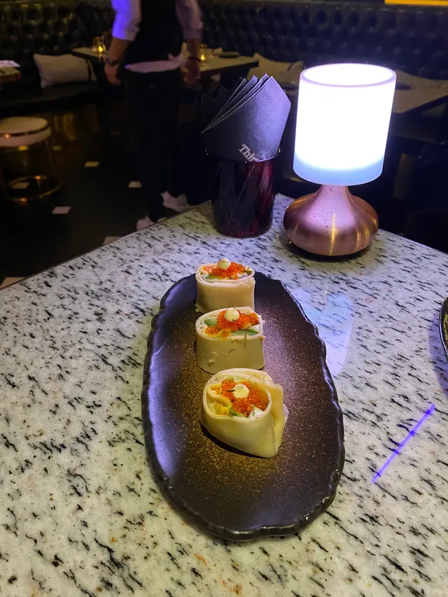 Unagi Avocado Roll