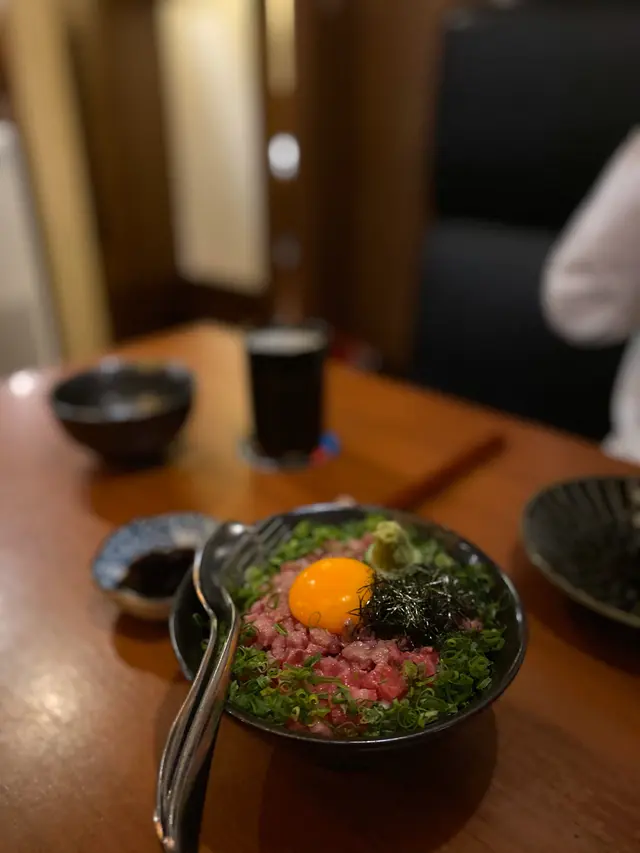 和牛拖羅生雞蛋伴飯