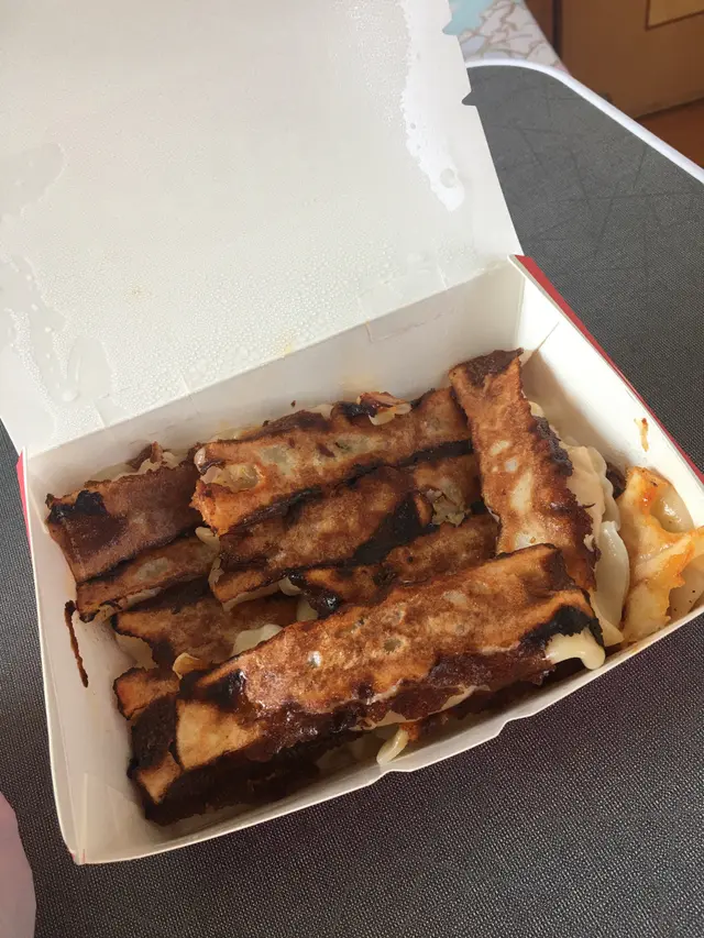 我接受唔到既燶