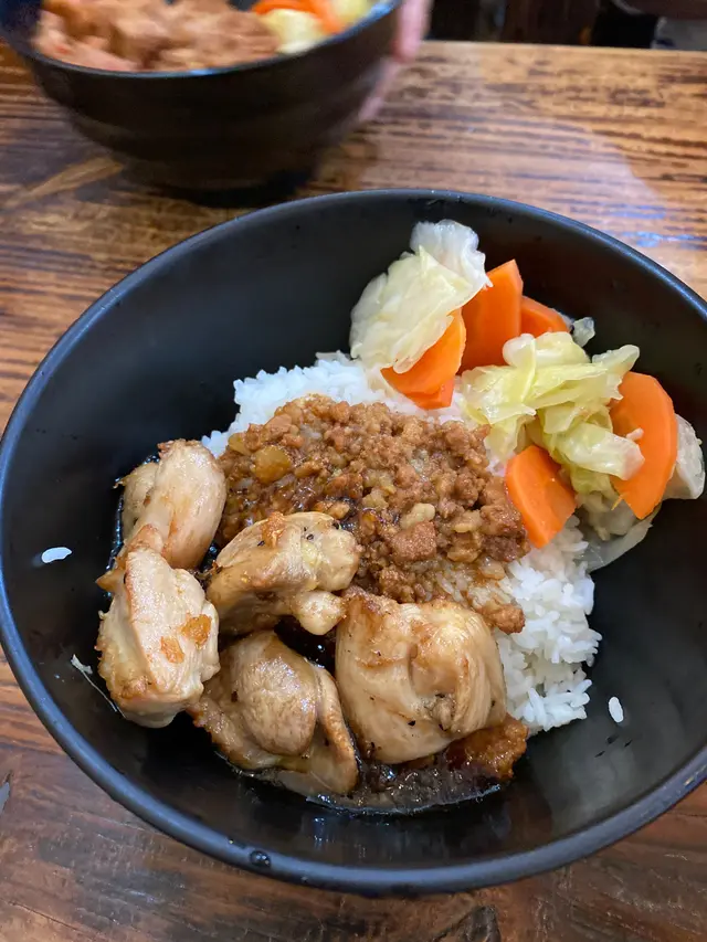 板燒雞柳肉燥飯