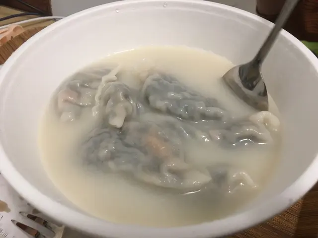 紫菜鮮肉湯餃