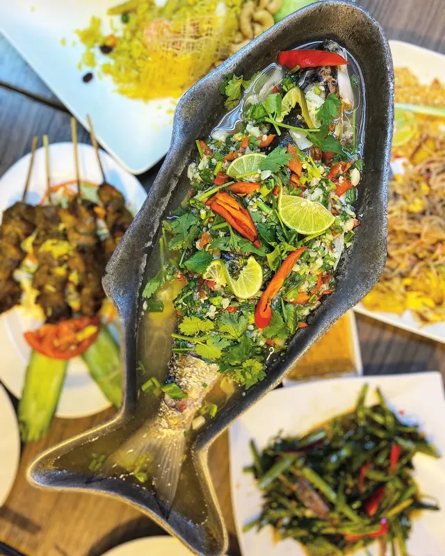 明爐青檸蒸烏頭魚