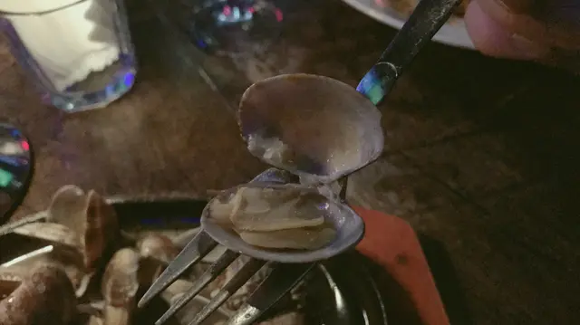 鐵板白酒蒜香煮蜆