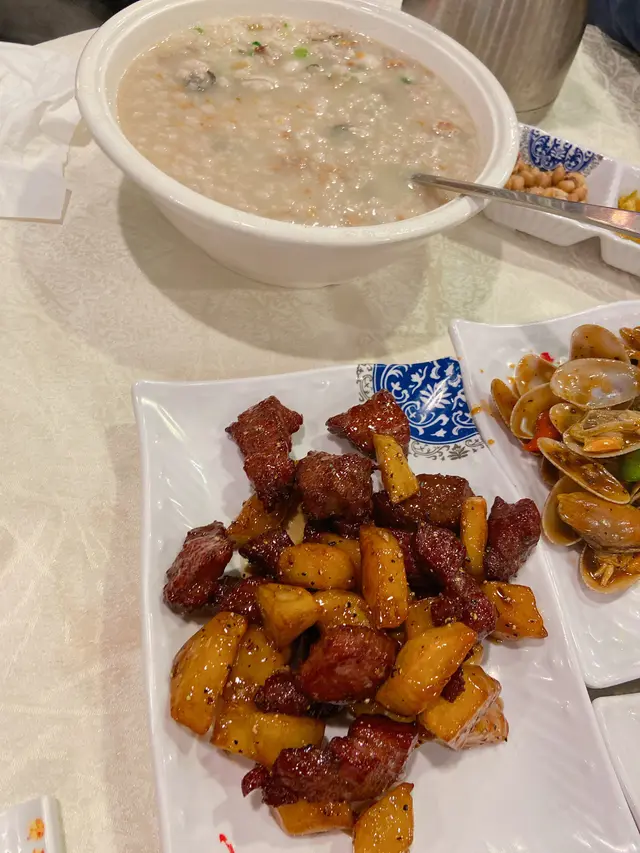 黑椒薯仔牛柳粒