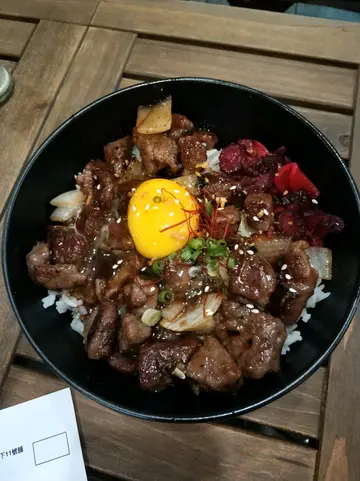 鐵板蒜香一口牛定食