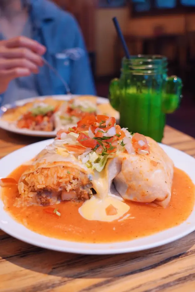 雙層芝士煎烤手卷Wet burritos