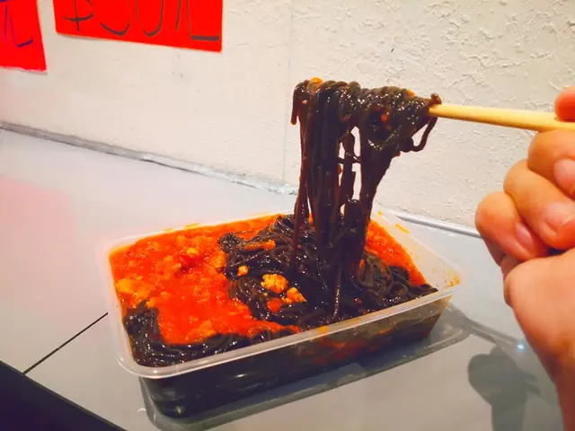 鮮茄炸醬蕨根粉