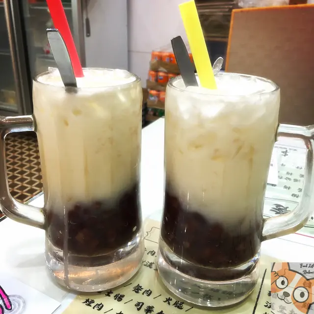 主食奉送茶或咖啡，加$9可轉紅豆冰