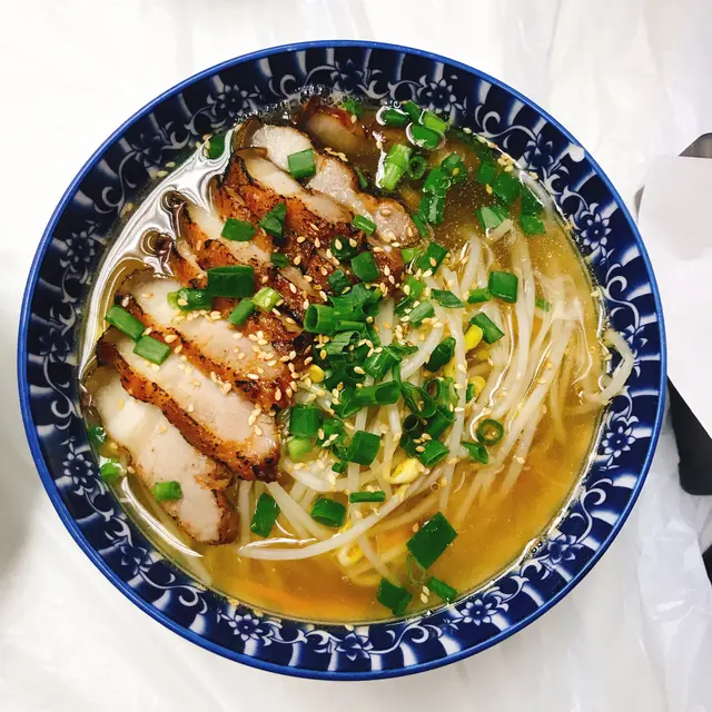 脆皮鍋燒上海湯麵