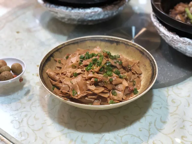 筍片炒腩肉
