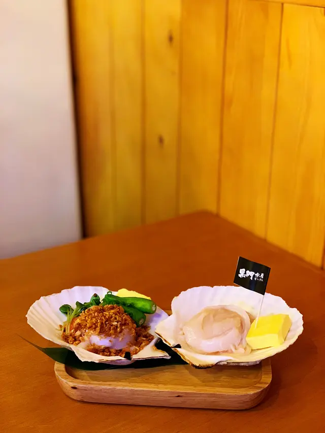 蟹油蒜燒帆立貝, 牛油燒帆立貝