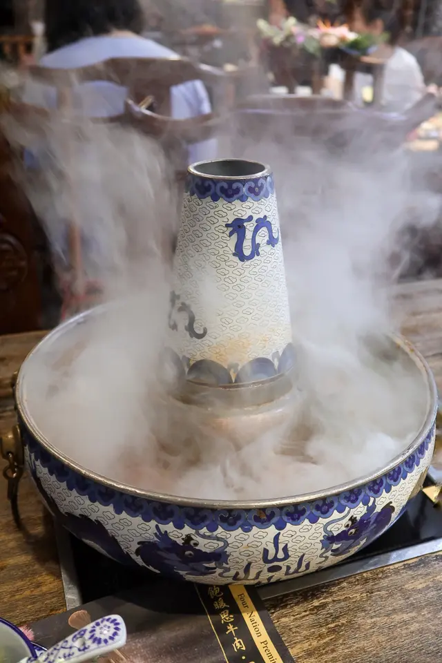 泰式冬陰功卜卜蜆湯鍋