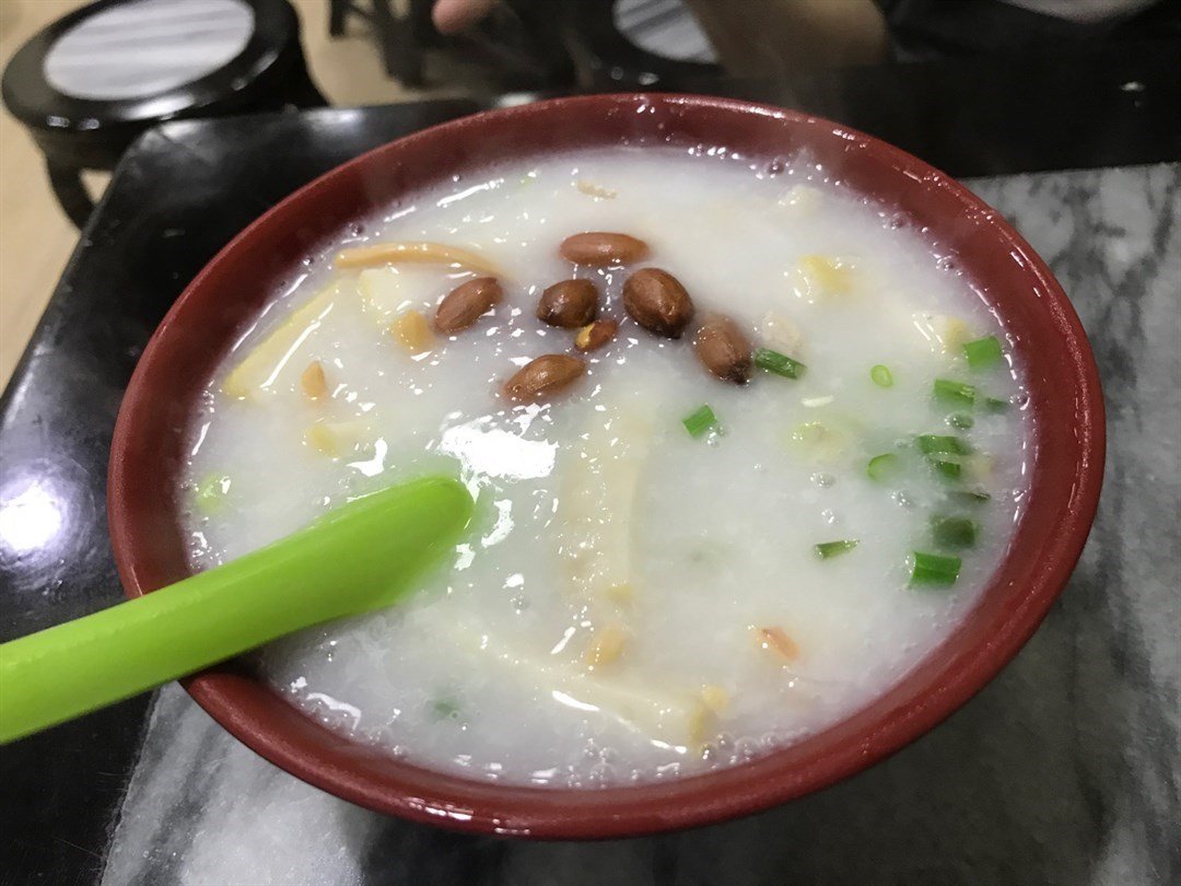 Sampan Congee (艇仔粥)