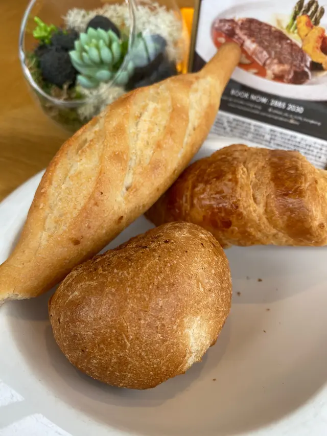 麵包夠熱夠軟滑