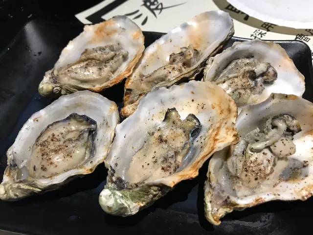 蠔幾新鮮，而且燒完都唔會縮到好細隻
但係黑椒味太濃，有d蓋過左蠔嘅鮮味