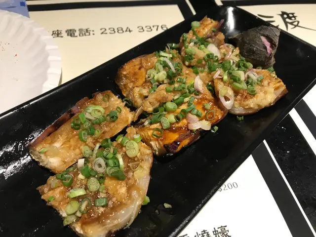 蒜味夠，但就唔夠多豉油，所以唔夠咸