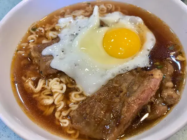 太陽蛋牛扒出前一丁